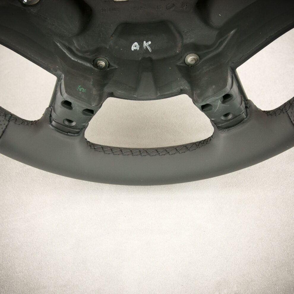 Modyfikacja i obszycie kierownicy Mercedes-Benz Sprinter 907