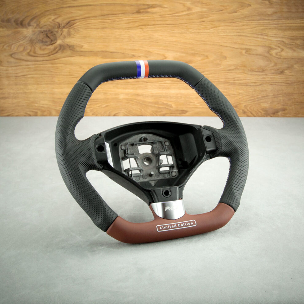 Modyfikacja i obszycie kierownicy Peugeot RCZ