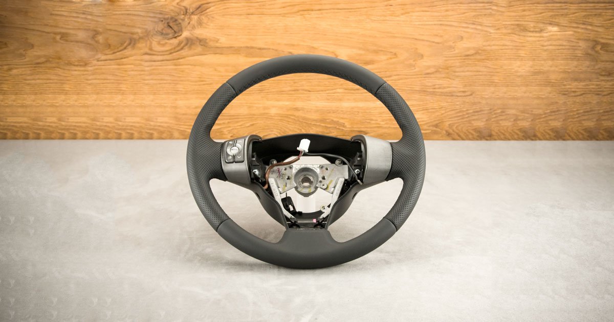 Modyfikacja i obszycie kierownicy Toyota RAV4