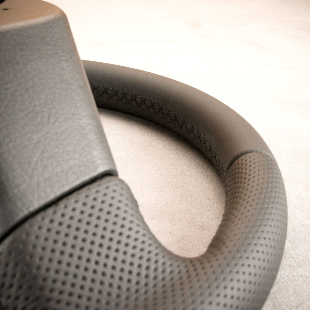 Modyfikacja i obszycie kierownicy Toyota RAV4