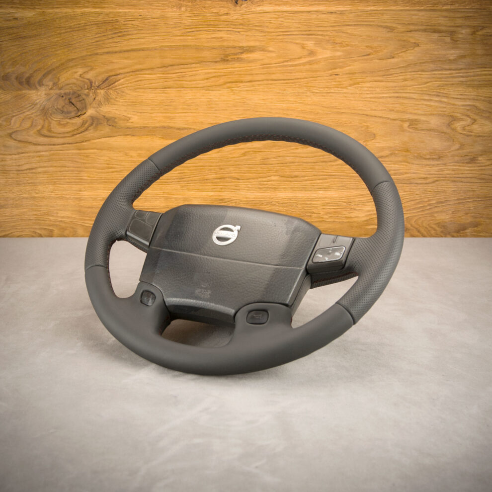 Modyfikacja i obszycie kierownicy Volvo FH3