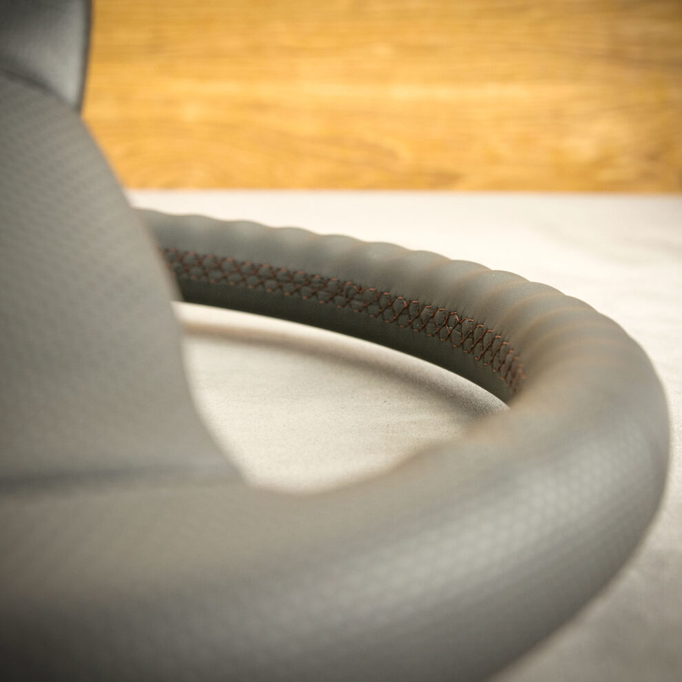 Modyfikacja i obszycie kierownicy Volvo FH3