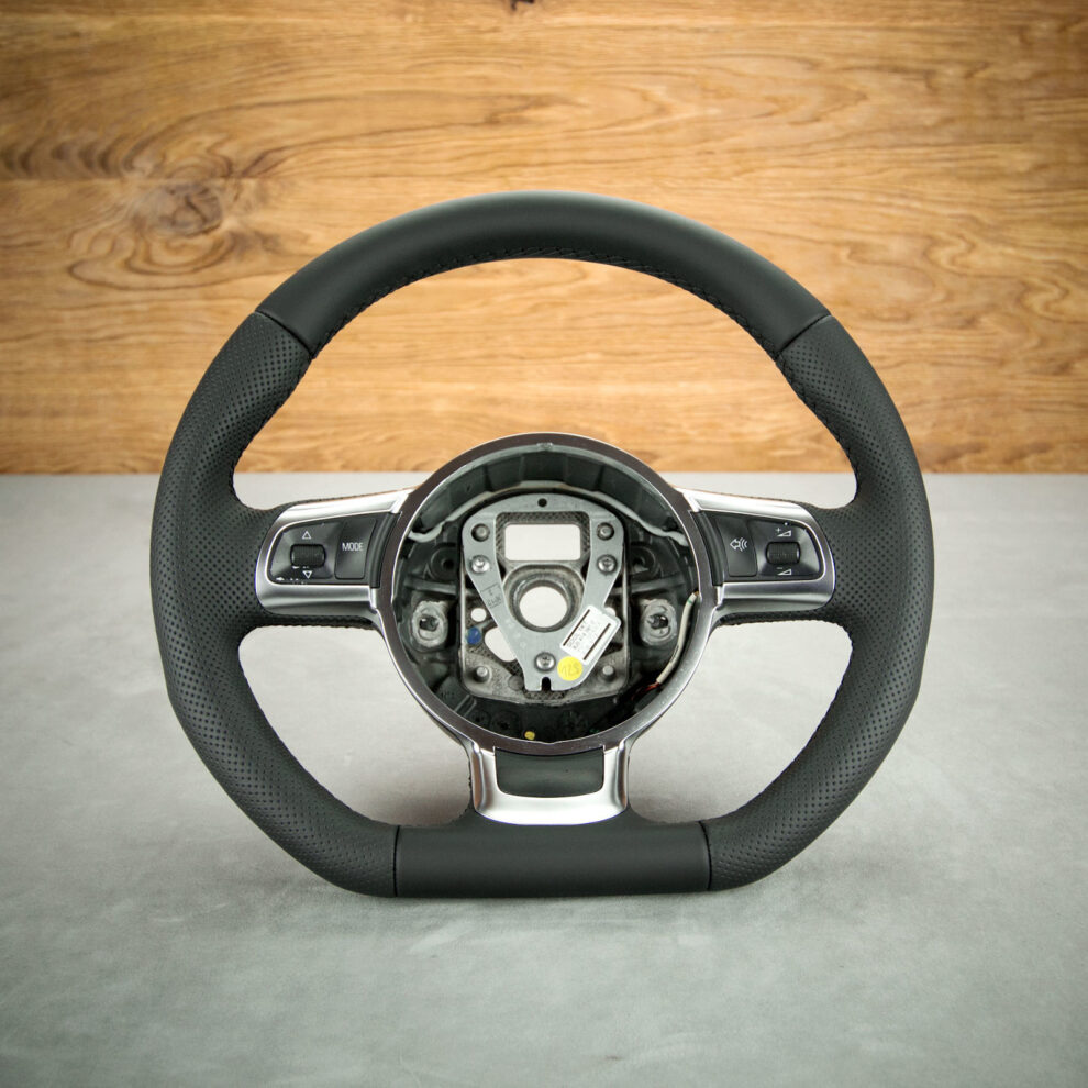 Modyfikacja i obszycie kierownicy Audi TT 8J
