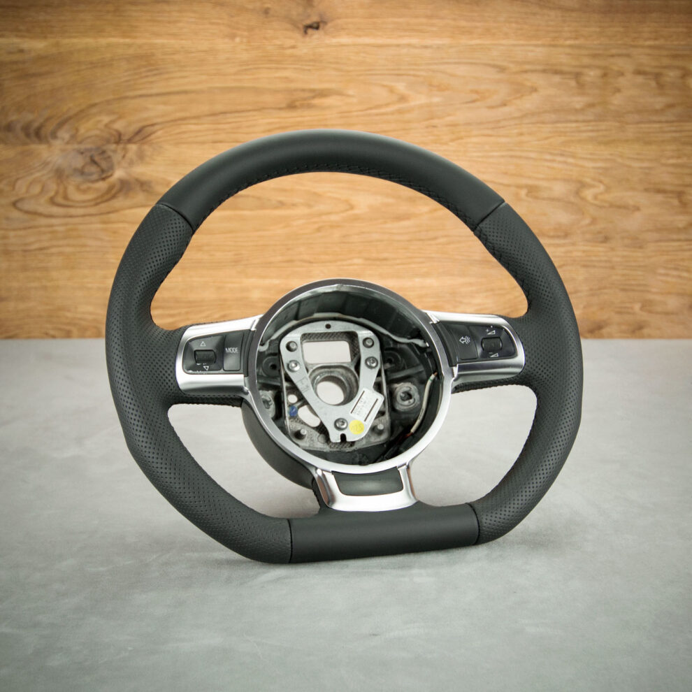 Modyfikacja i obszycie kierownicy Audi TT 8J