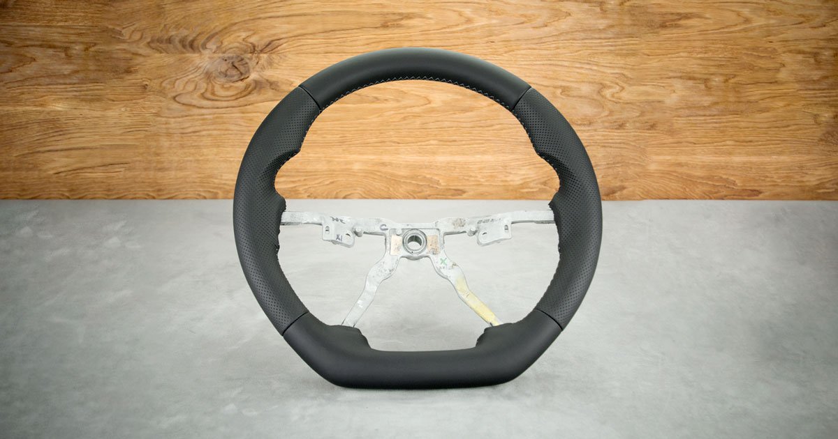 Modyfikacja i obszycie kierownicy Jeep Grand Cherokee II Modyfikacja i obszycie kierownicy Jeep Grand Cherokee II