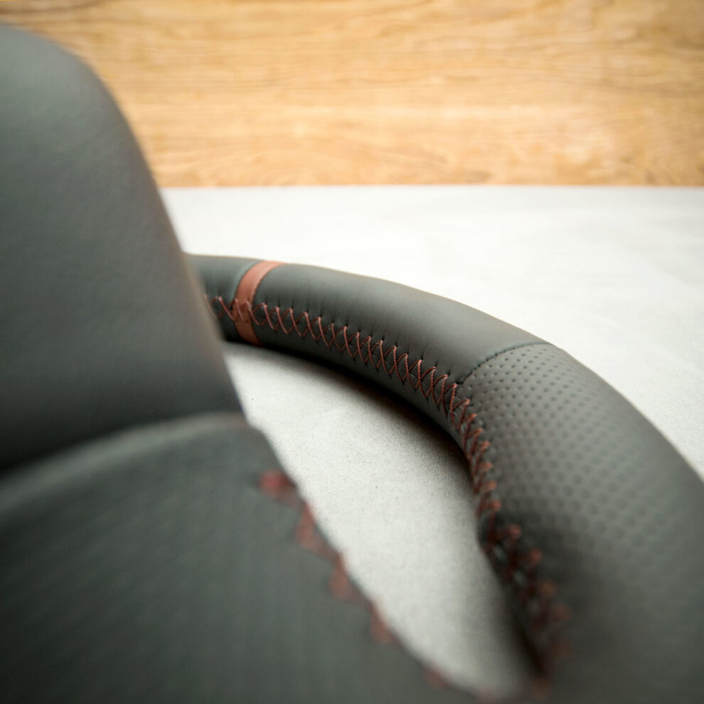 Modyfikacja i obszycie kierownicy Peugeot RCZ