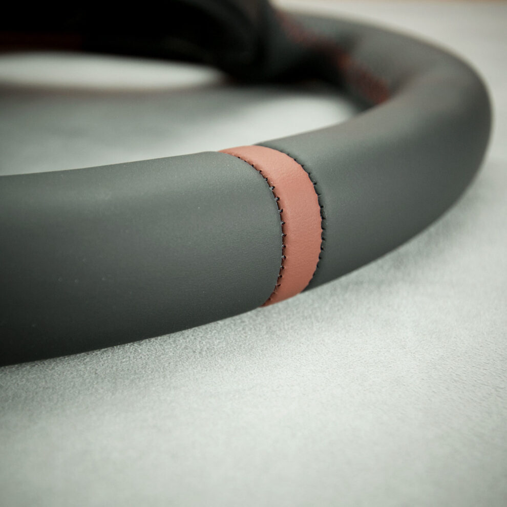 Modyfikacja i obszycie kierownicy Peugeot RCZ