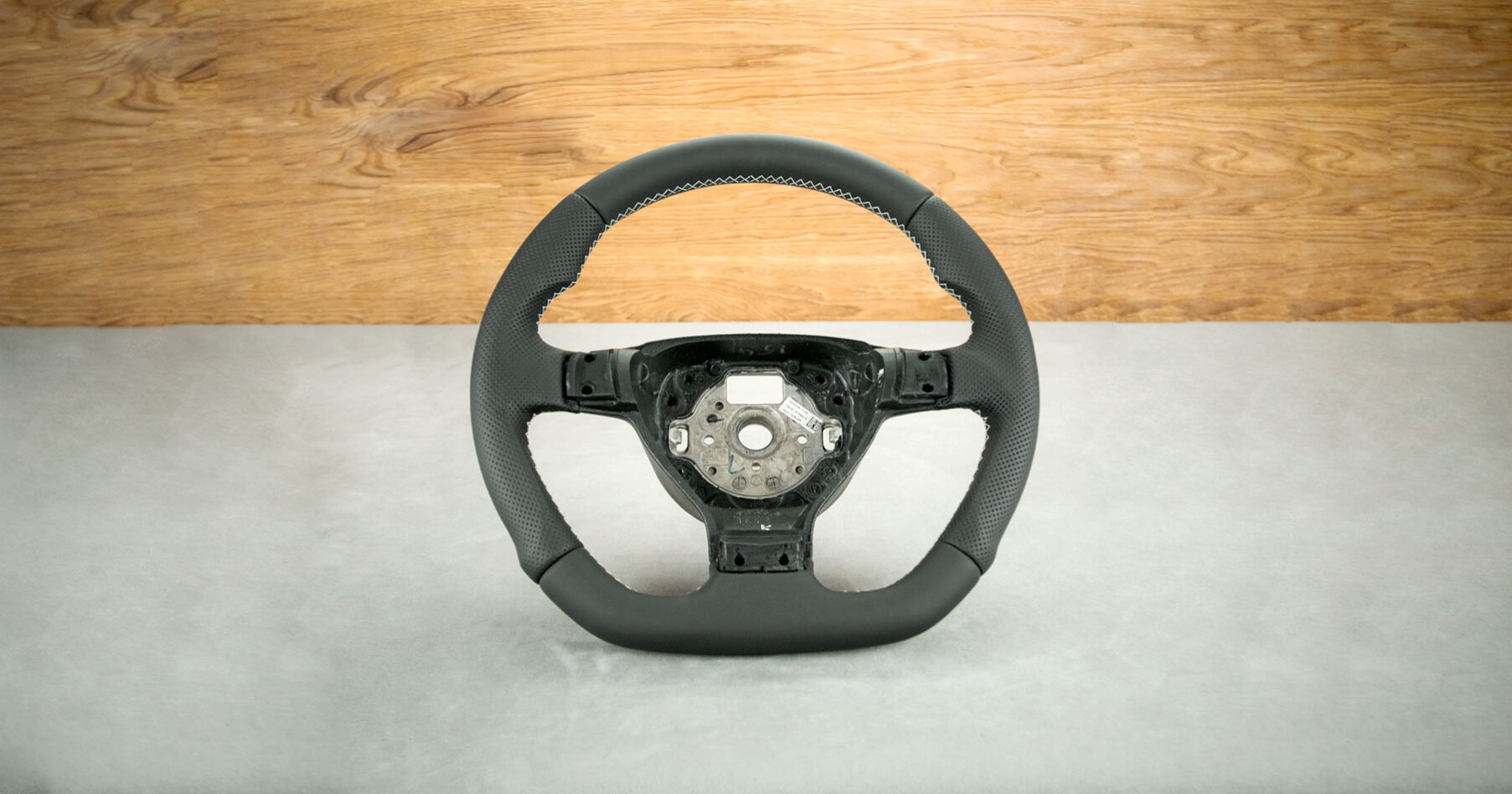 Modyfikacja i obszycie kierownicy Volkswagen Eos