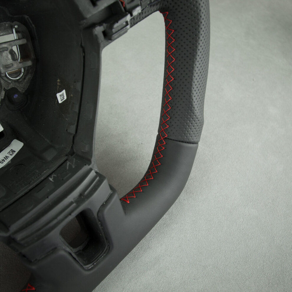 Modyfikacja i obszycie kierownicy Volkswagen Passat CC