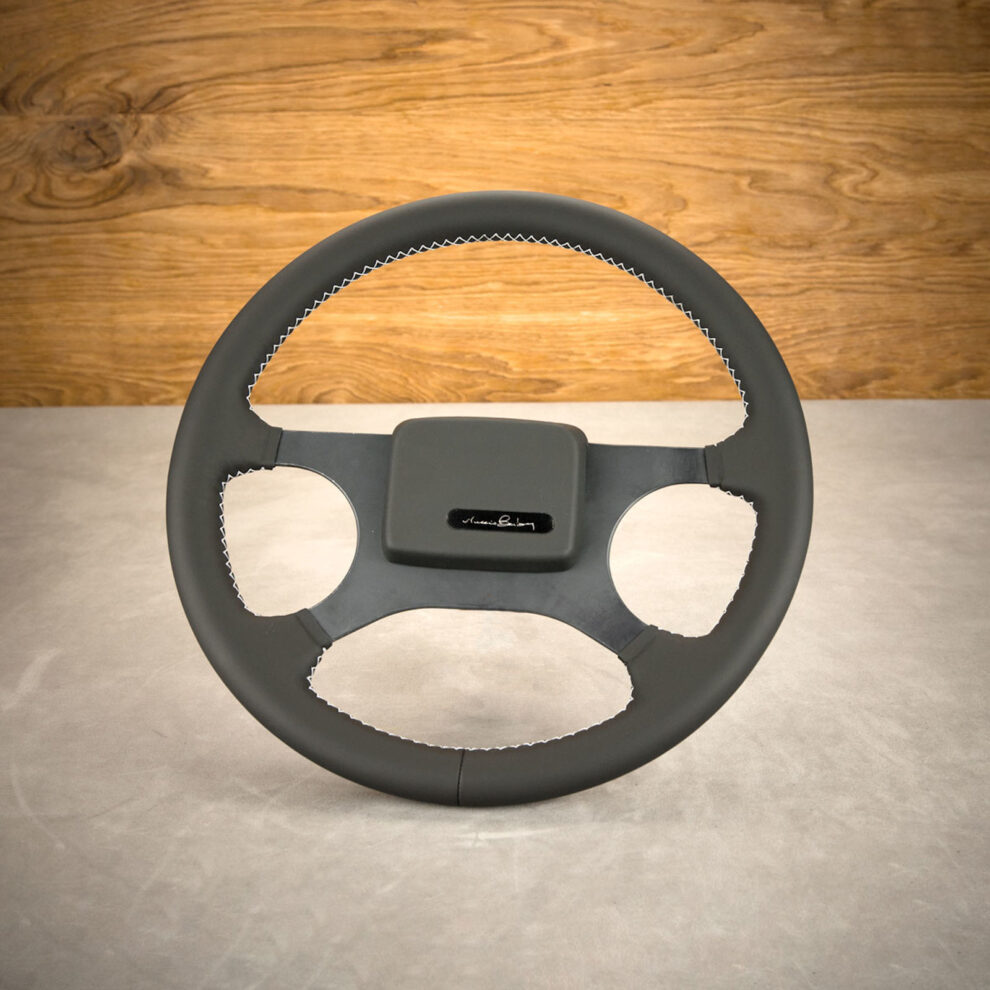Modyfikacja i obszycie kierownicy Fiat Ritmo Bertone Super Cabrio