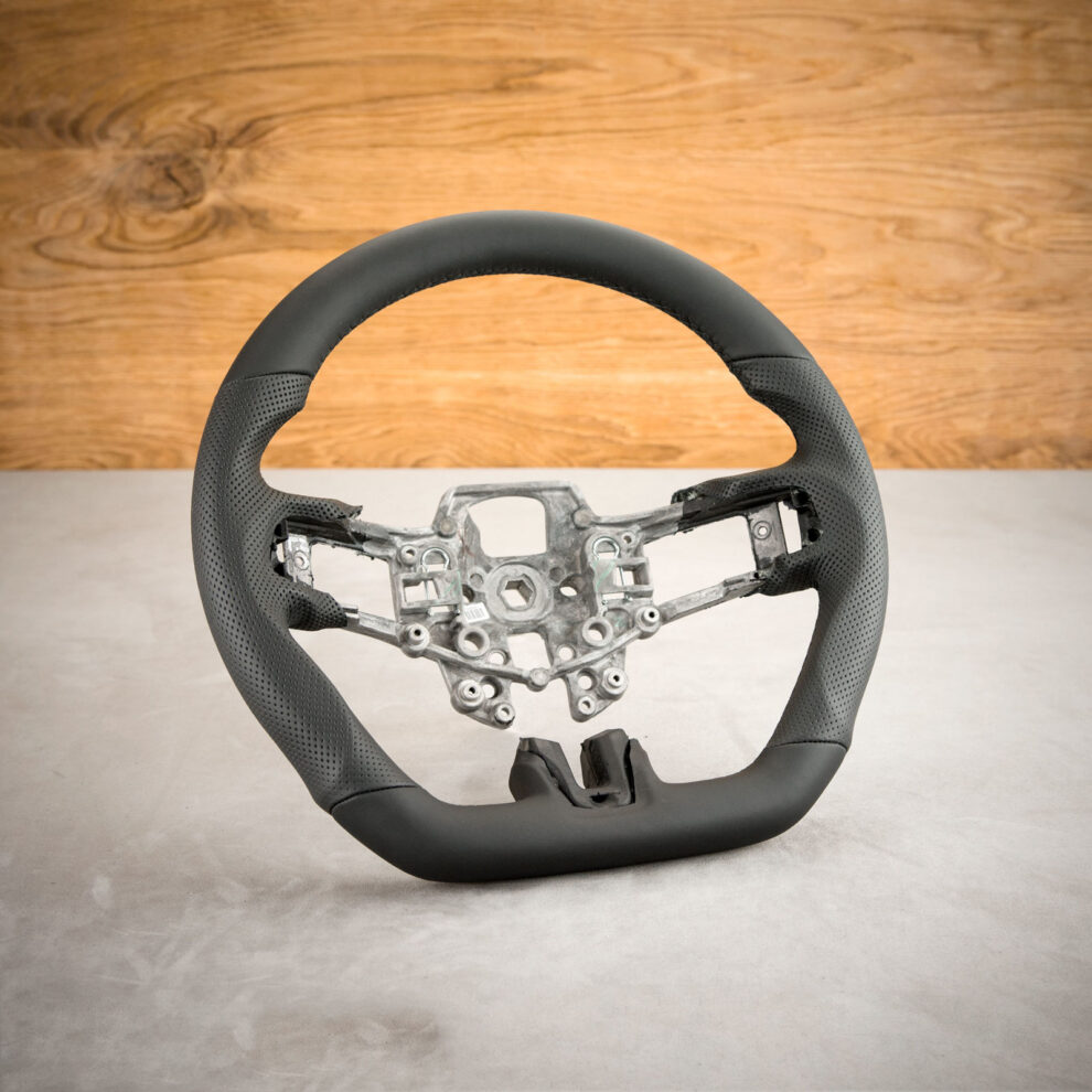 Modyfikacja i obszycie kierownicy Ford Mustang VI