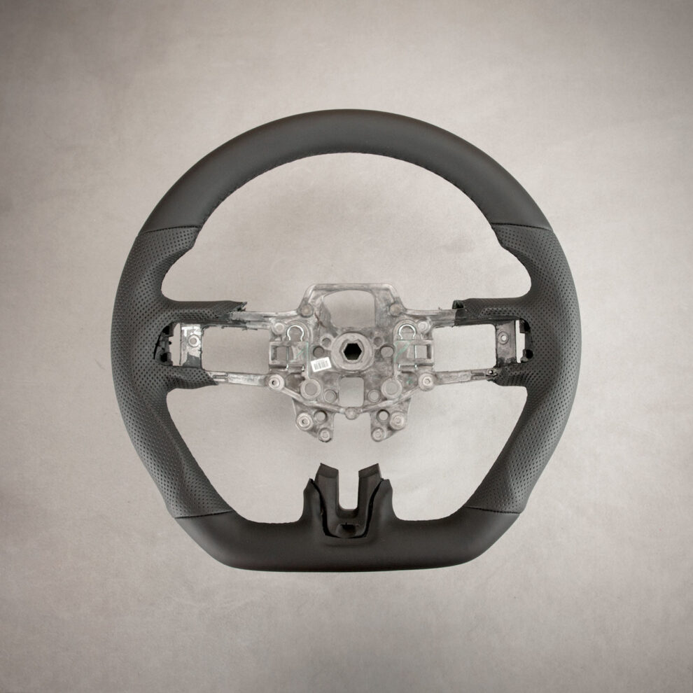 Modyfikacja i obszycie kierownicy Ford Mustang VI