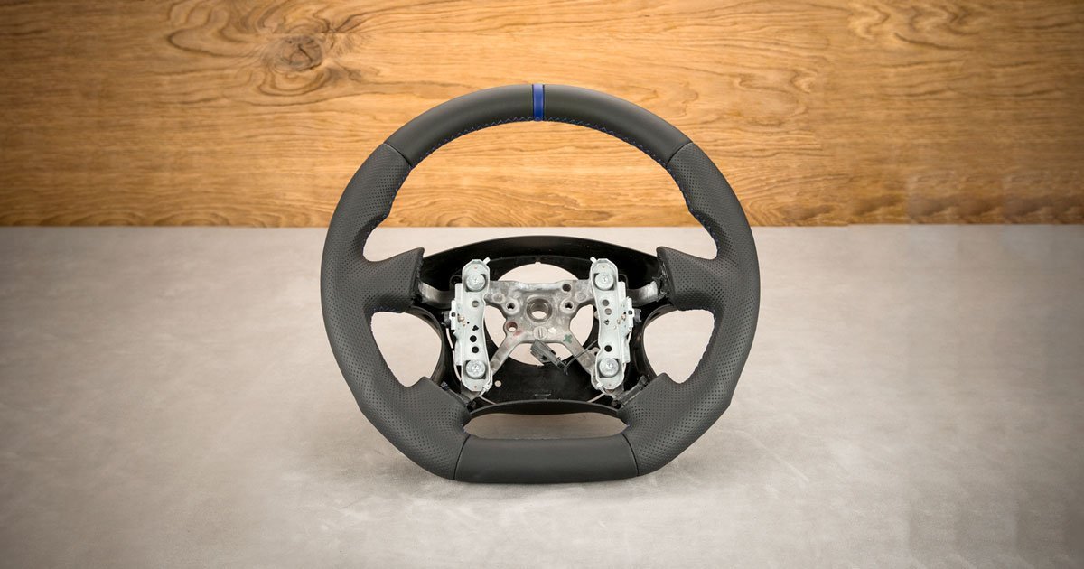 Modyfikacja i obszycie kierownicy Subaru Forester SG Modyfikacja i obszycie kierownicy Subaru Forester SG