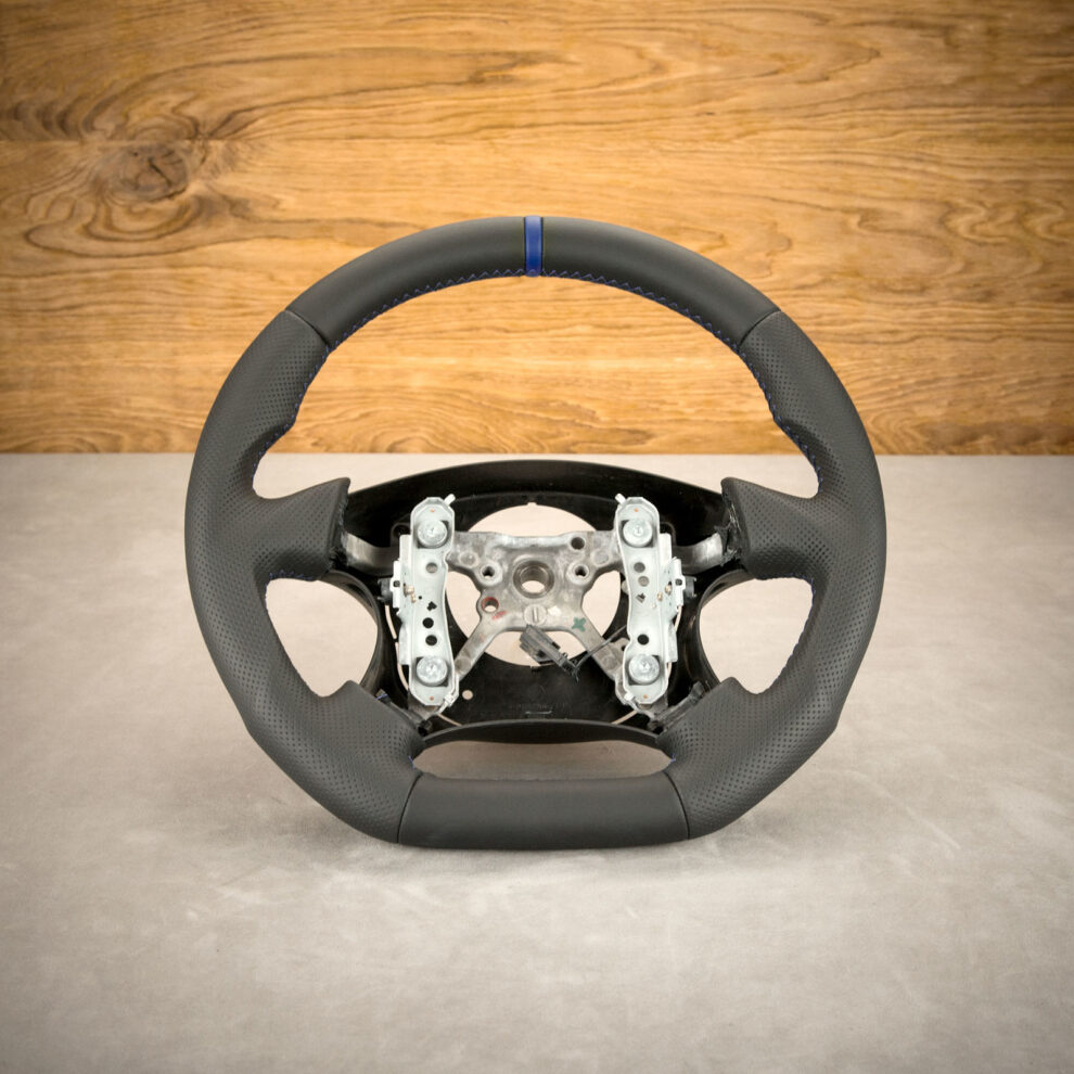 Modyfikacja i obszycie kierownicy Subaru Forester SG