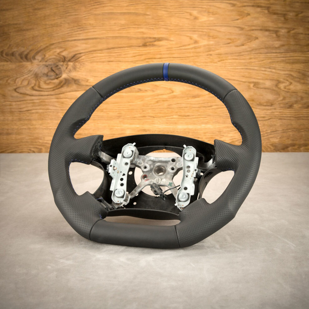 Modyfikacja i obszycie kierownicy Subaru Forester SG