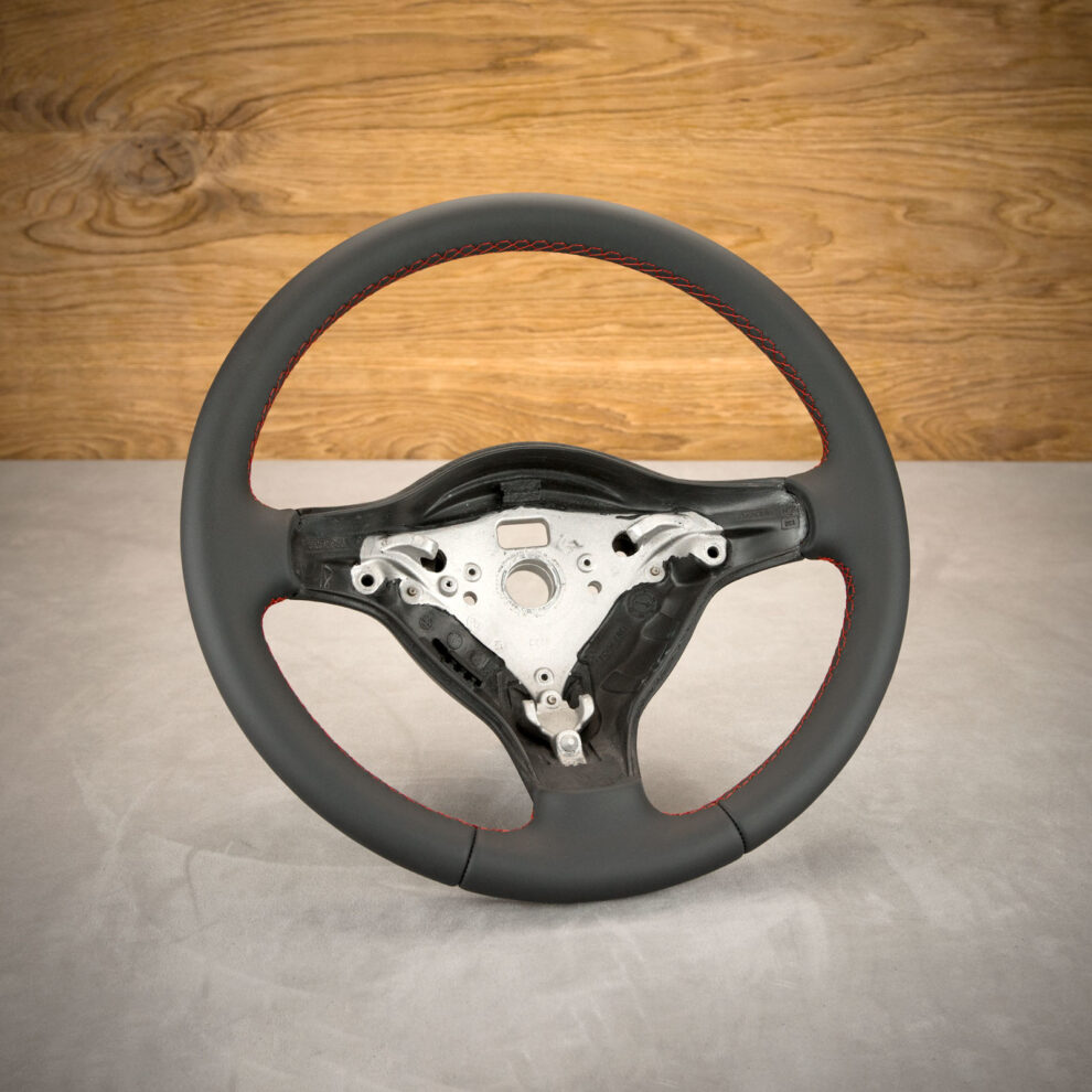 Modyfikacja i obszycie kierownicy Volkswagen Polo V GTI