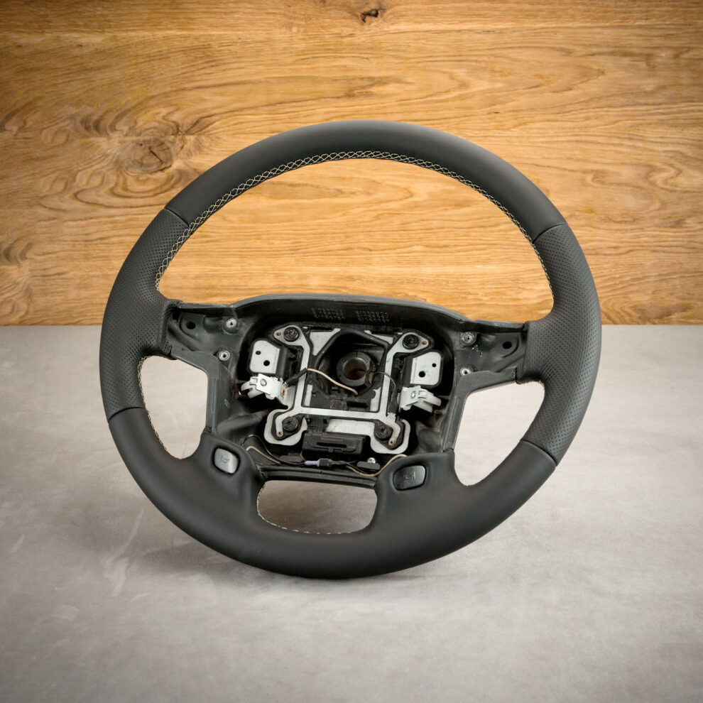 Modyfikacja i obszycie kierownicy Volvo FH