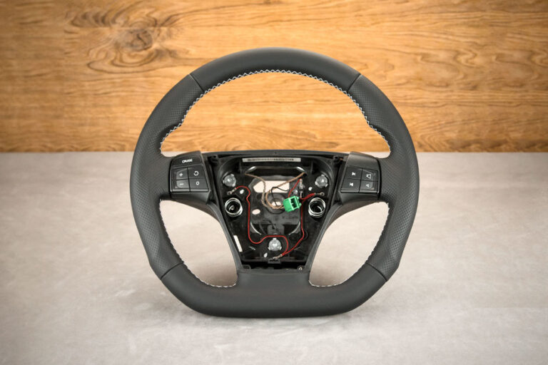 Modyfikacja i obszycie kierownicy Volvo V50