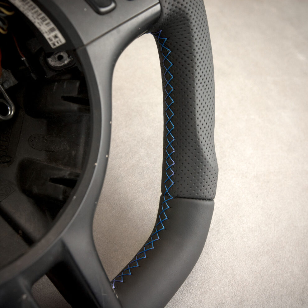 Modyfikacja i obszycie kierownicy BMW E46