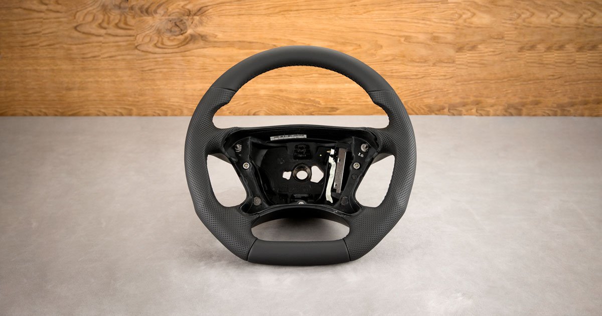 Modyfikacja i obszycie kierownicy Mercedes-Benz CLK 320