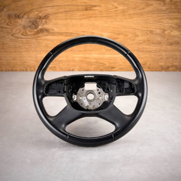 Kierownica Skoda Superb II przed modyfikacją Kierownica Skoda Superb II przed modyfikacją