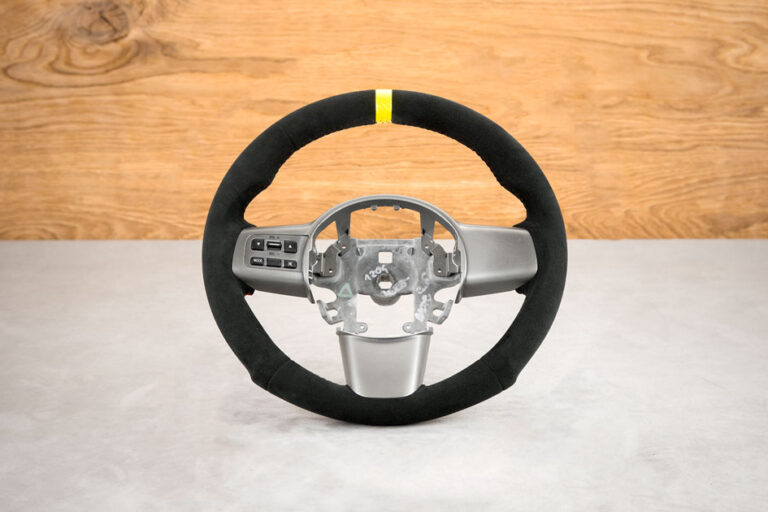 Modyfikacja i obszycie kierownicy Mazda 2 (2009)