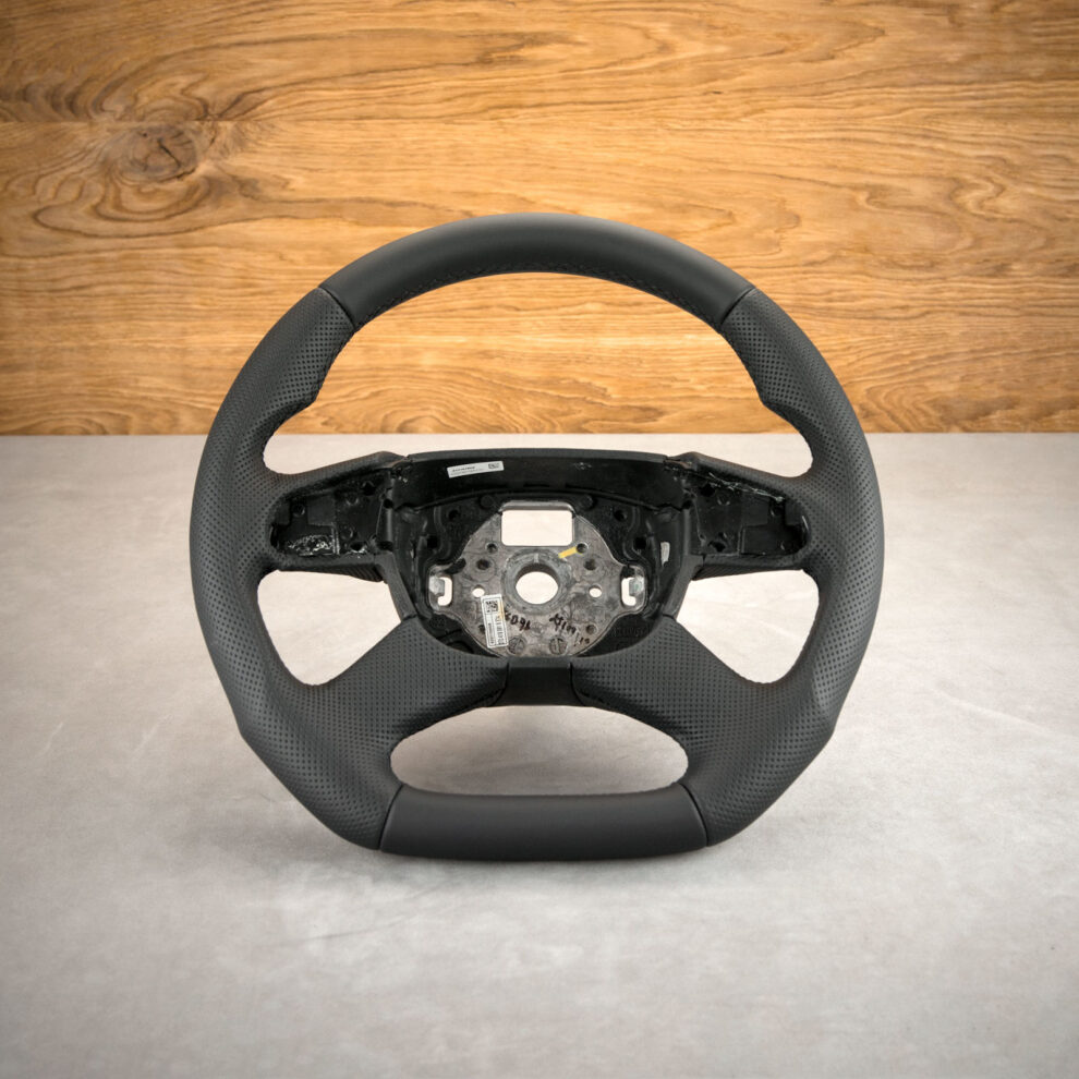 Modyfikacja i obszycie kierownicy Skoda Superb II