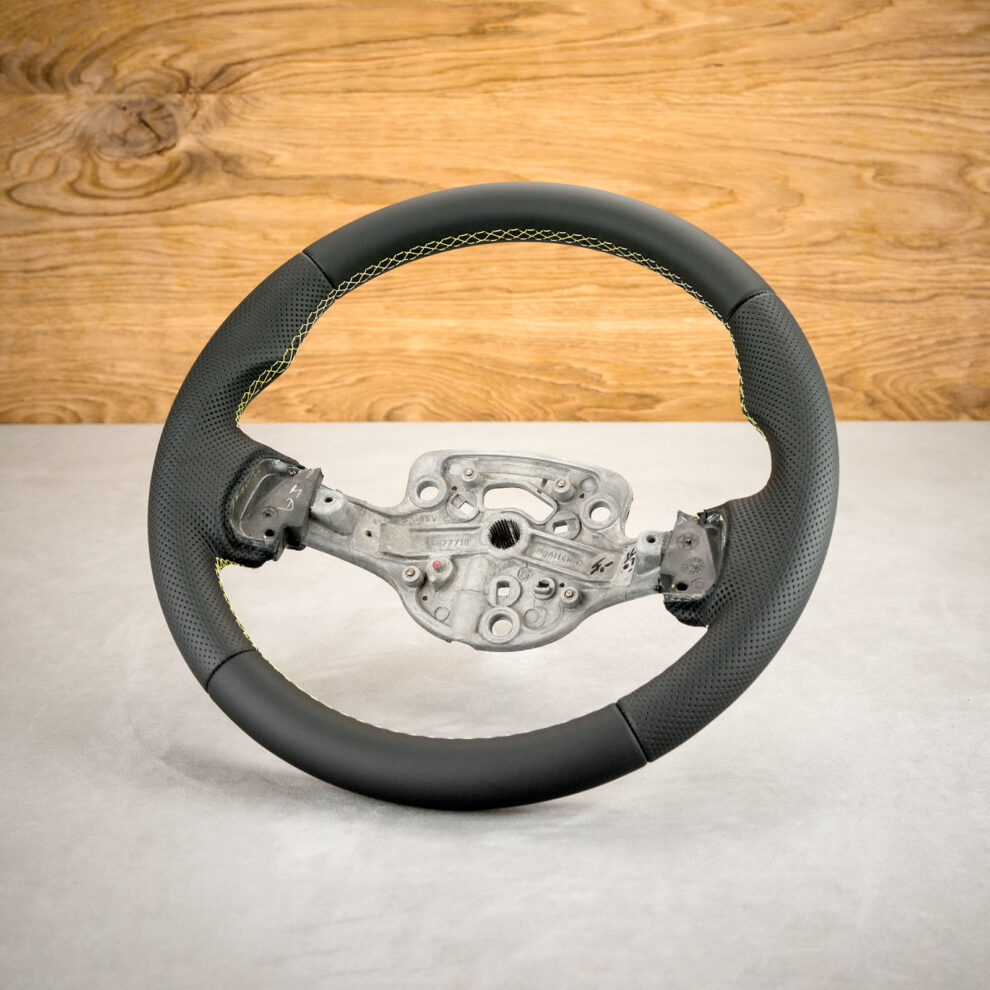 Modyfikacja i obszycie kierownicy Smart Fortwo II (451)