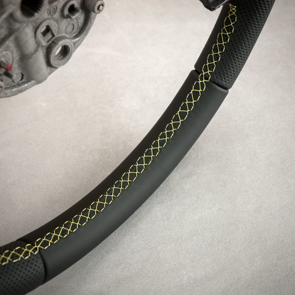 Modyfikacja i obszycie kierownicy Smart Fortwo II (451)