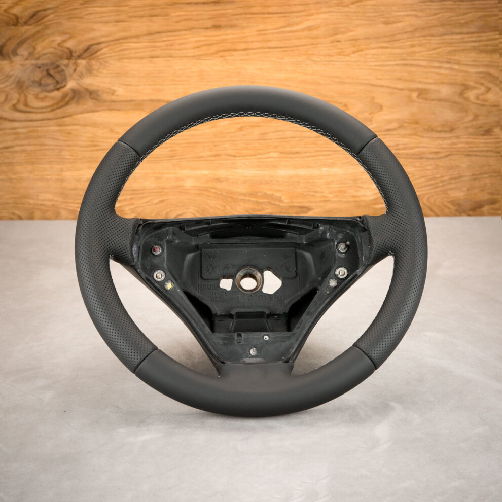 Modyfikacja i obszycie kierownicy Mercedes-Benz C 320 W209