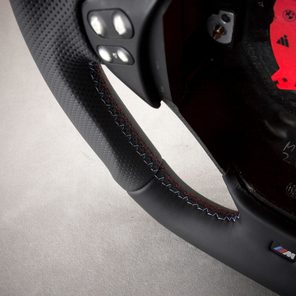 Modyfikacja i obszycie kierownicy BMW E39