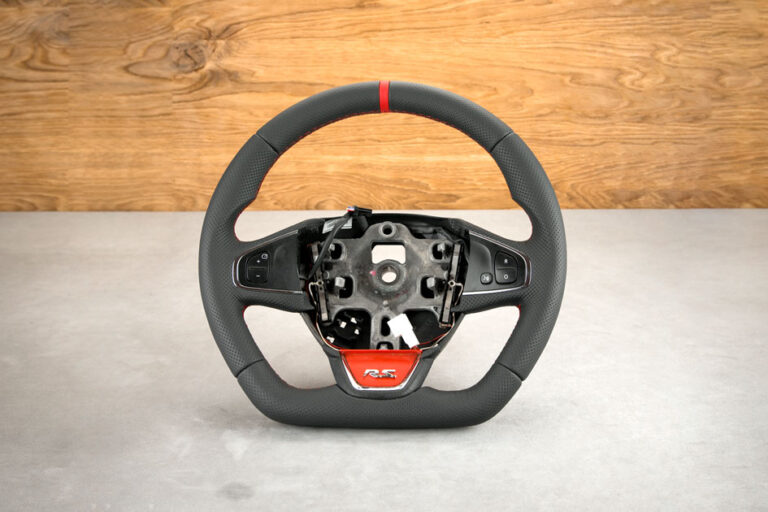 Modyfikacja i obszycie kierownicy Renault Clio IV RS