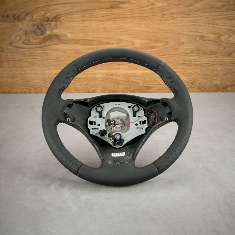 Obszycie kierownicy BMW E90