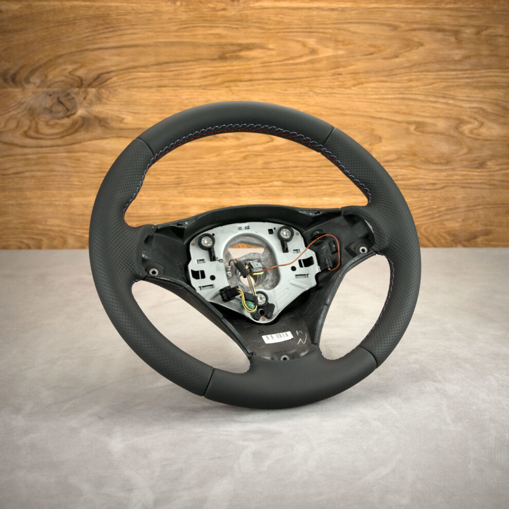 Obszycie kierownicy BMW E90