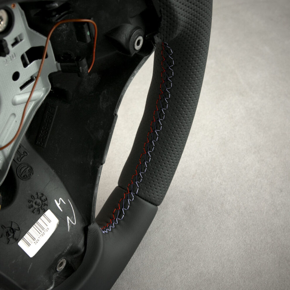 Obszycie kierownicy BMW E90