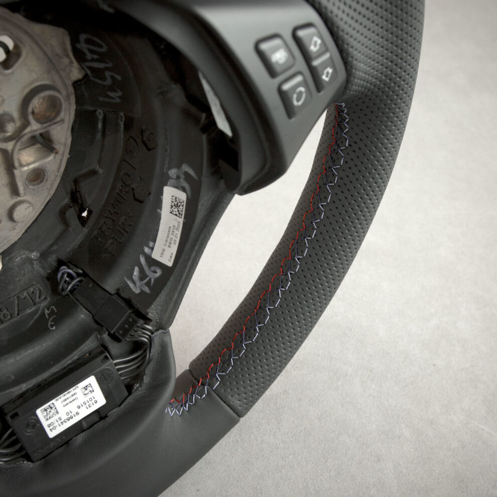 Obszycie kierownicy BMW E90