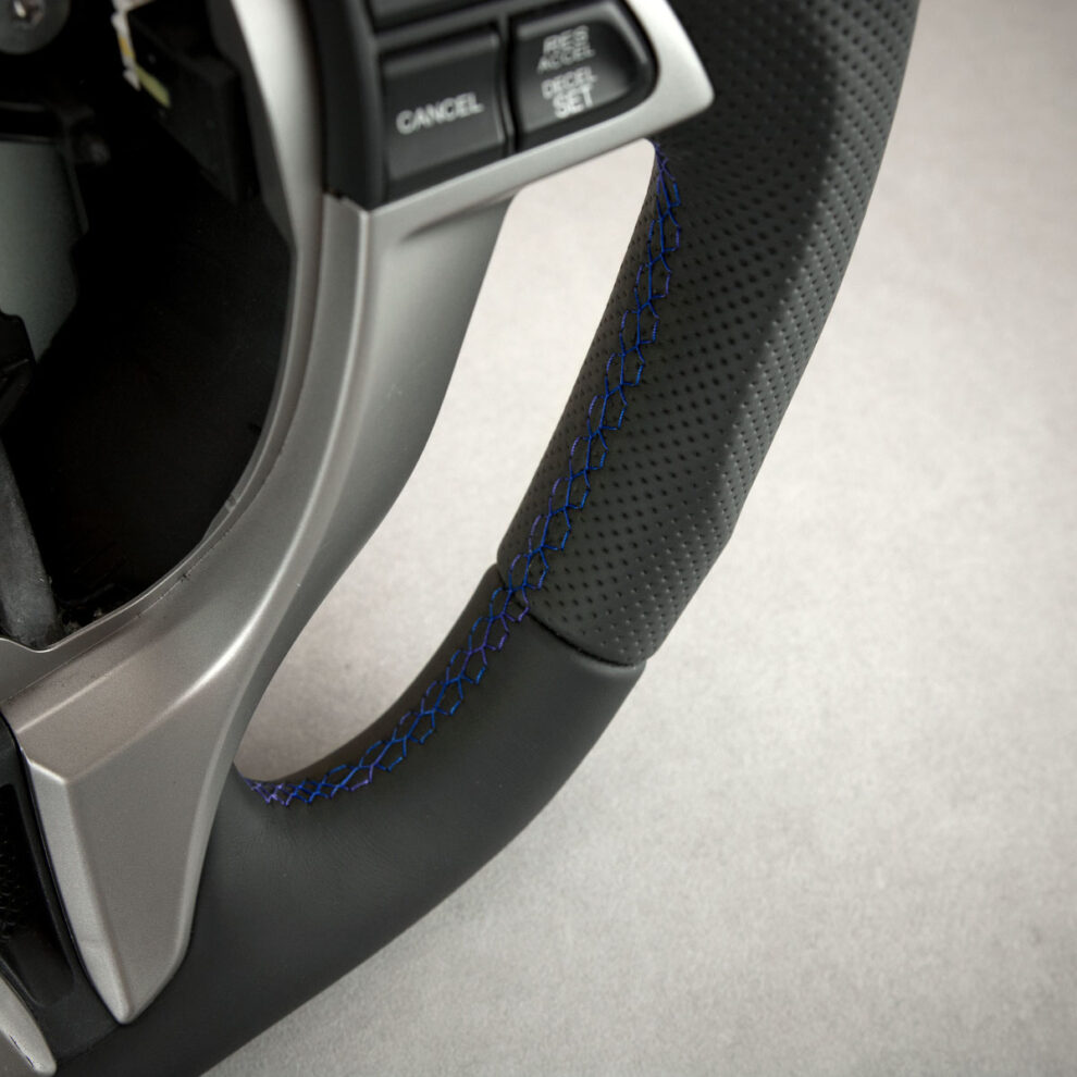 Modyfikacja i obszycie kierownicy Honda Odyssey