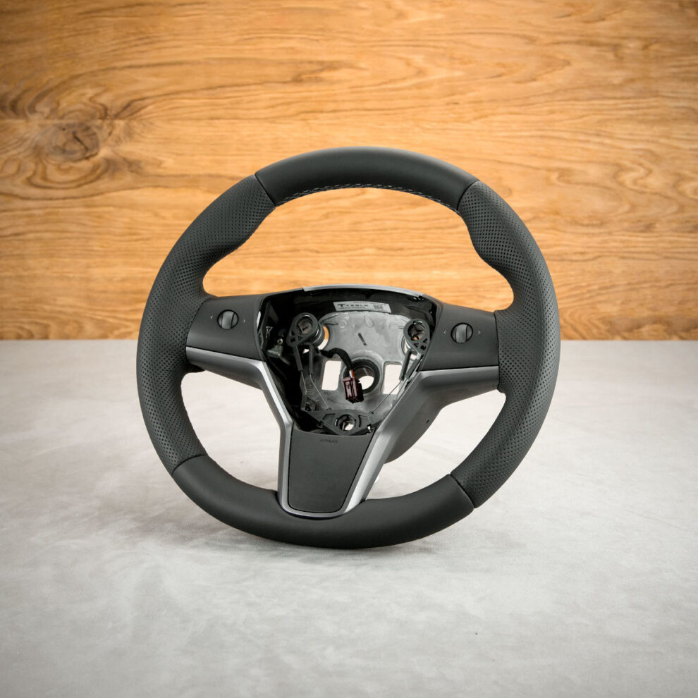 Obszycie kierownicy Tesla Model 3