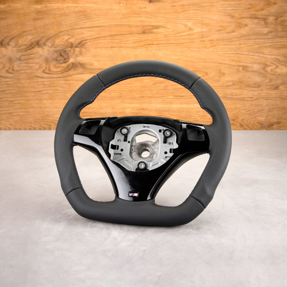 Modyfikacja i obszycie kierownicy BMW E90