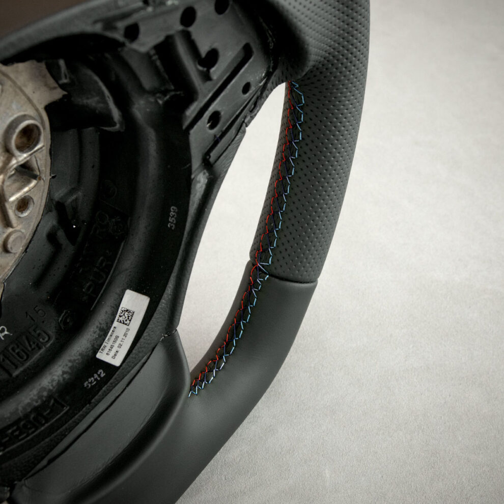 Modyfikacja i obszycie kierownicy BMW E91