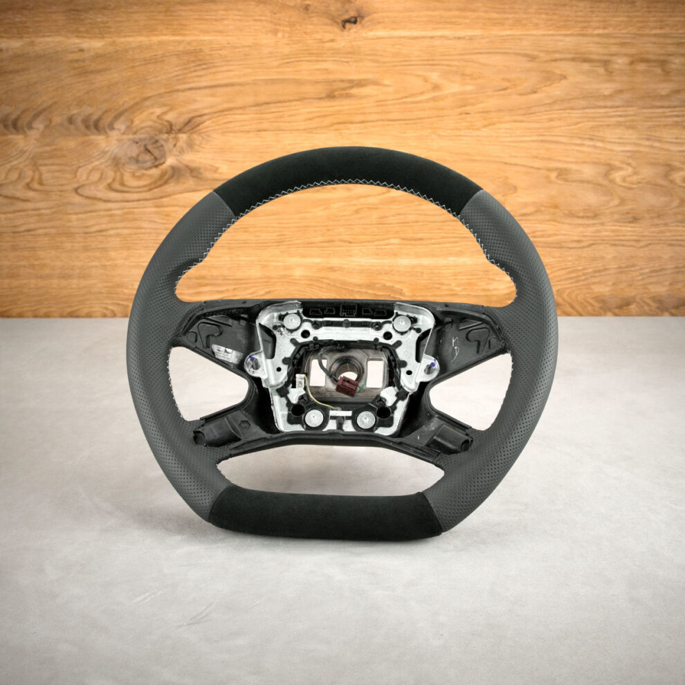 Modyfikacja i obszycie kierownicy Mercedes-Benz E W212