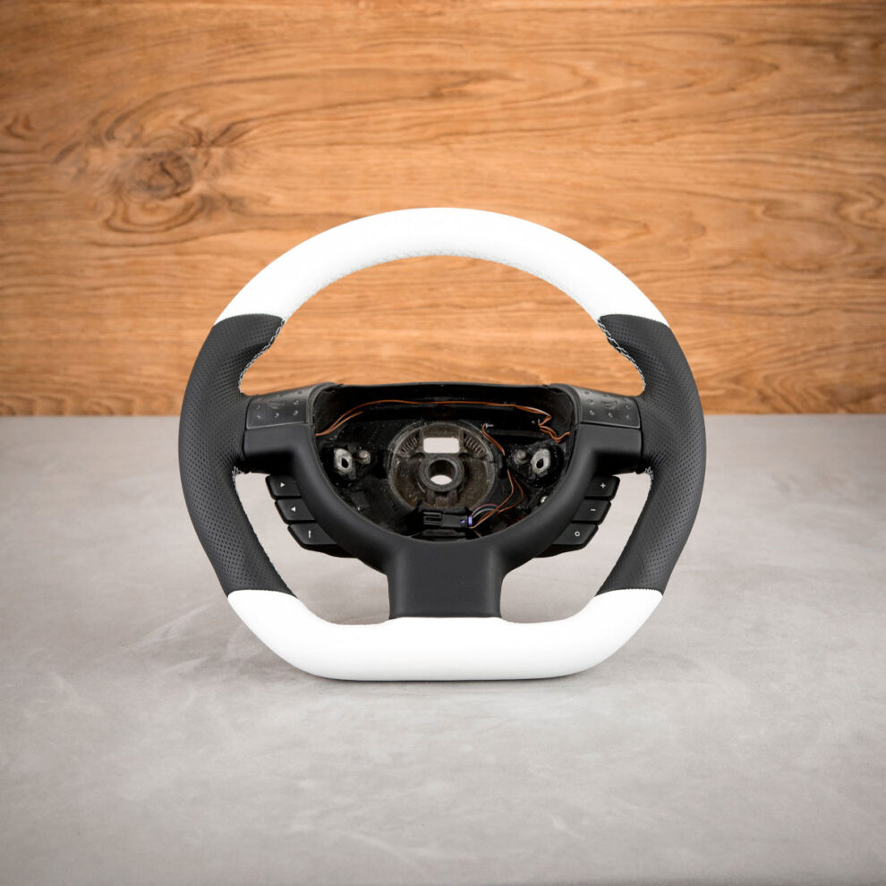 Modyfikacja i obszycie kierownicy Opel Corsa C