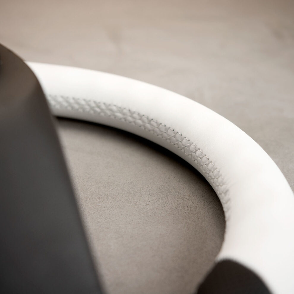 Modyfikacja i obszycie kierownicy Opel Corsa C