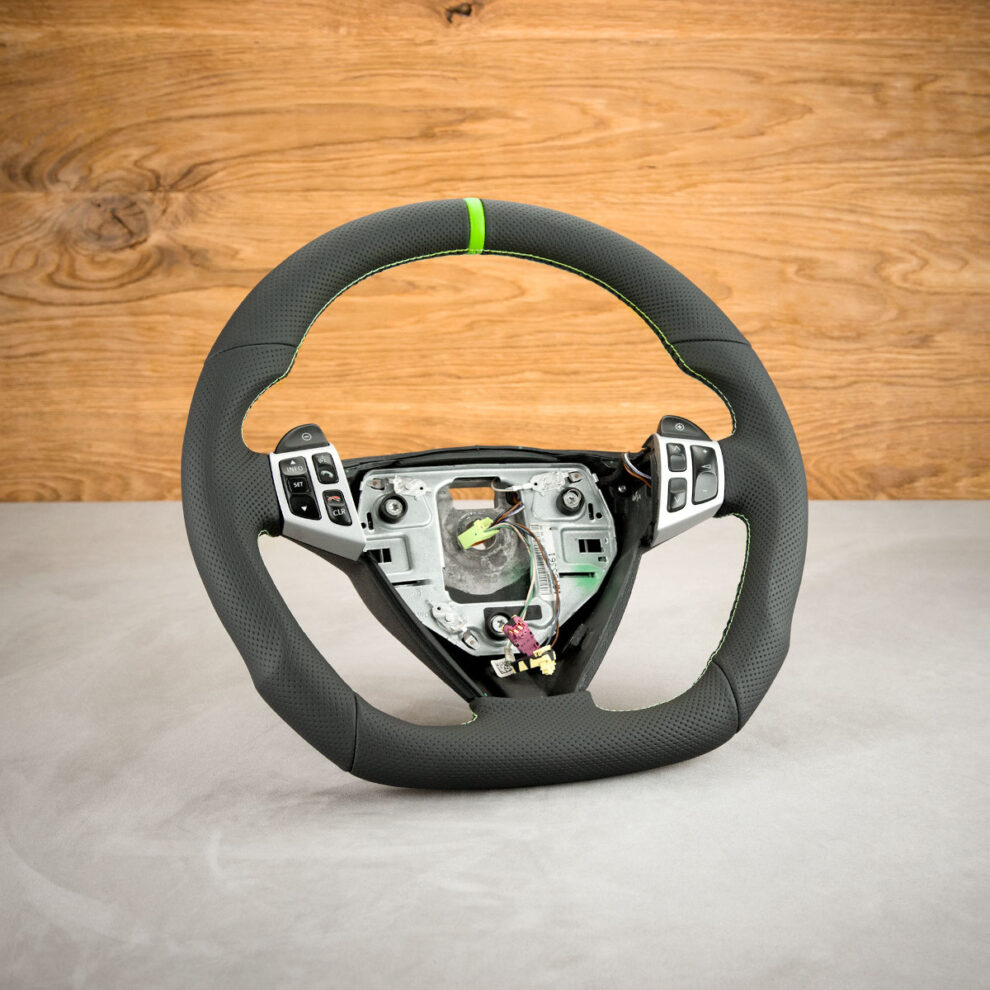 Modyfikacja i obszycie kierownicy Saab 9-3 II