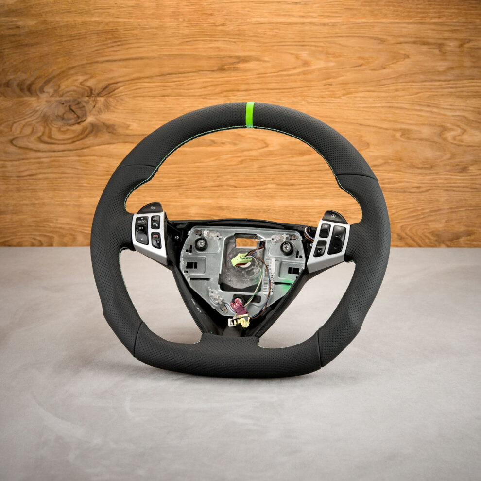 Modyfikacja i obszycie kierownicy Saab 9-3 II