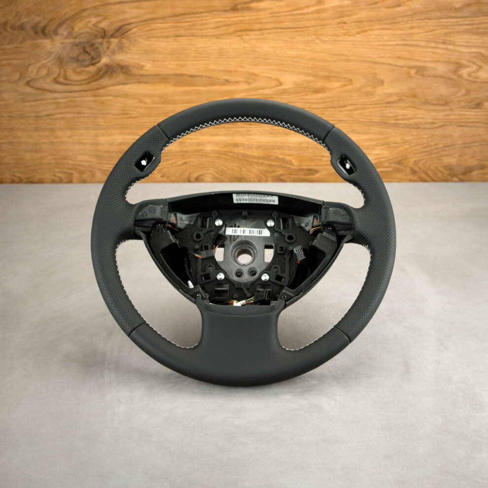 Obszycie kierownicy BMW E65