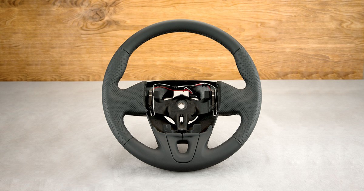 Obszycie kierownicy Renault Megane III Grandtour Obszycie kierownicy Renault Megane III Grandtour