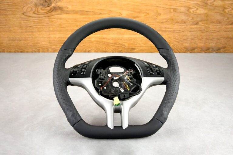 Modyfikacja i obszycie kierownicy BMW E46