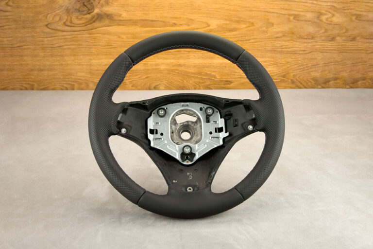 Modyfikacja i obszycie kierownicy BMW E90