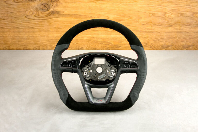 Modyfikacja i obszycie kierownicy Seat Leon FR III
